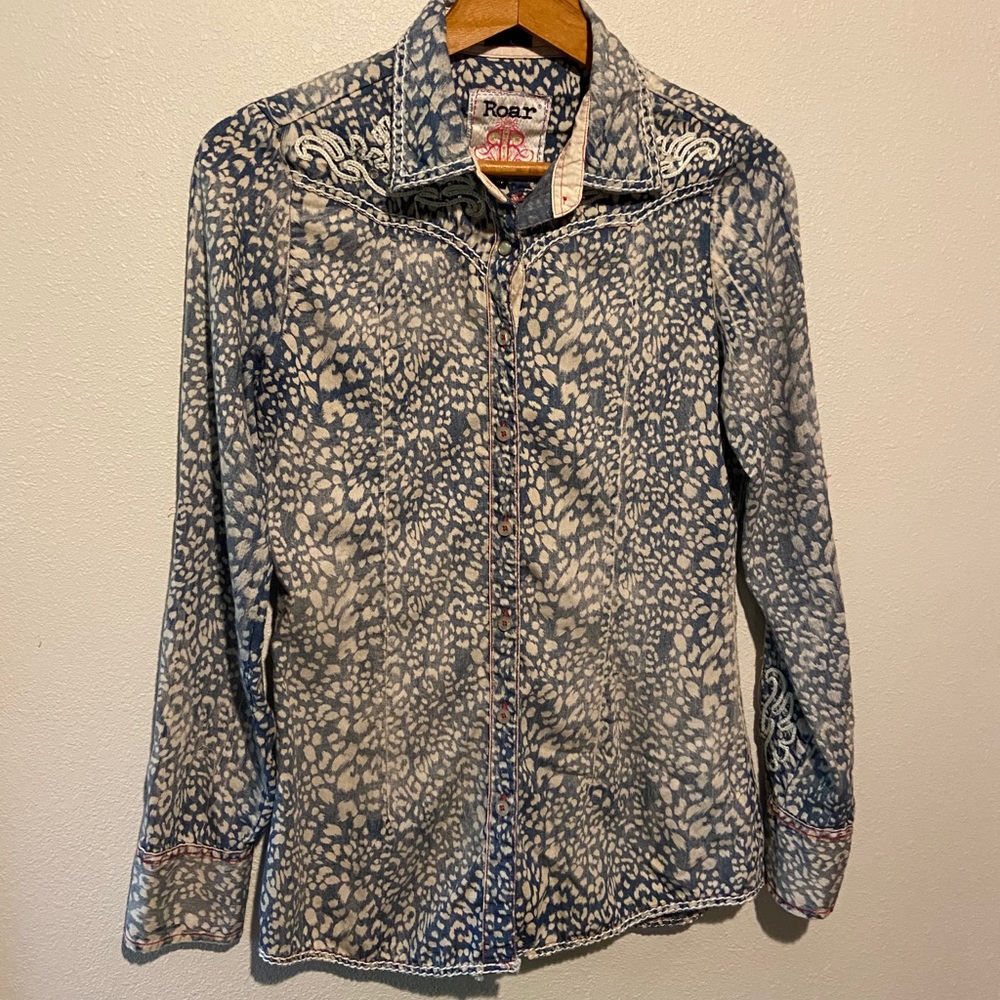Blue jean chambray leopard print western button up